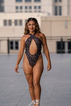 Load image into Gallery viewer, twas world Women's Sexy Hollowed-Out One-Piece Swimsuit
